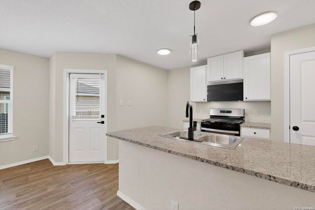 1035 Cozumel Emerald, San Antonio, TX 78253