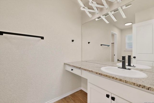 1035 Cozumel Emerald, San Antonio, TX 78253