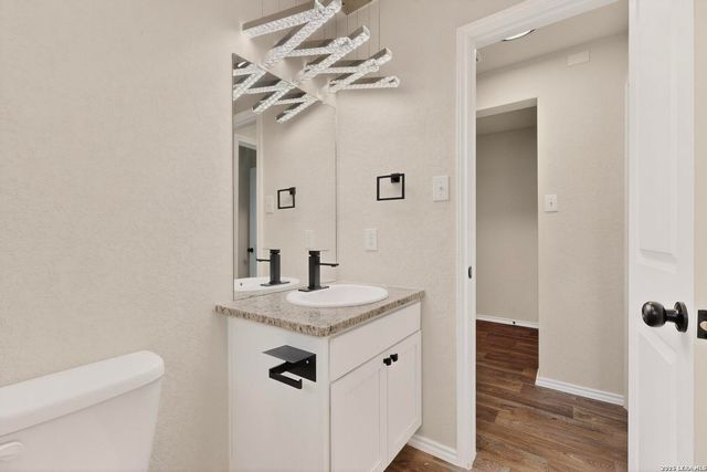 1035 Cozumel Emerald, San Antonio, TX 78253