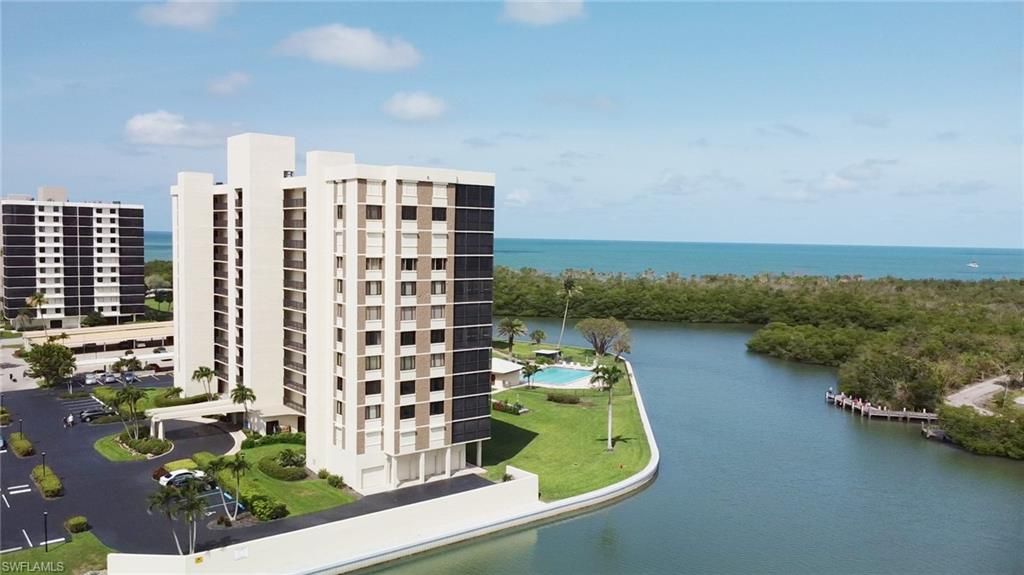 17 Bluebill AVE 901, NAPLES, FL 34108 — photo 2