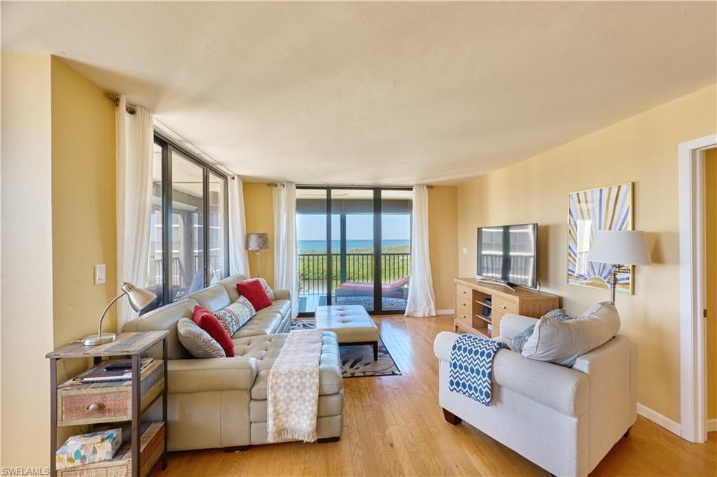 17 Bluebill AVE 901, NAPLES, FL 34108 — photo 4