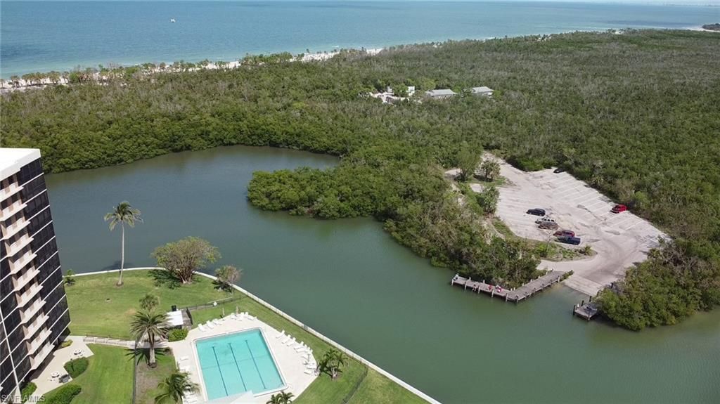 17 Bluebill AVE 901, NAPLES, FL 34108 — photo 5