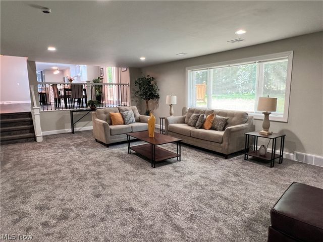 704 Echo Drive, Gates Mills, OH 44040