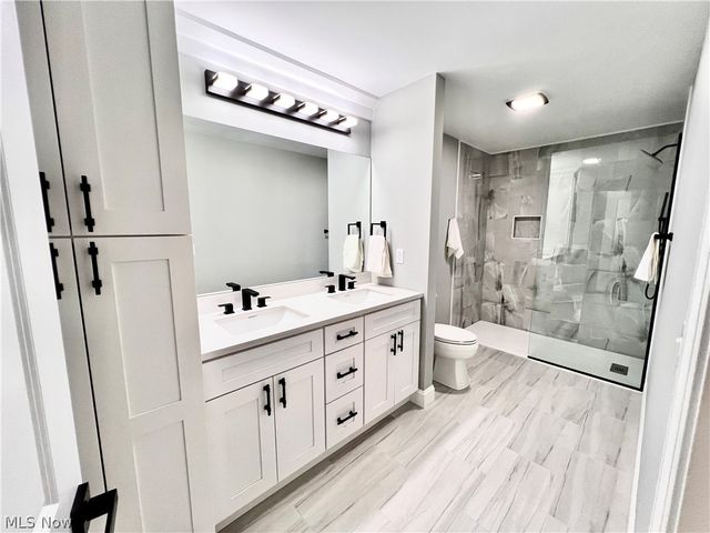 704 Echo Drive, Gates Mills, OH 44040