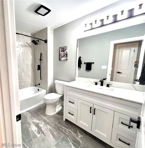 704 Echo Drive, Gates Mills, OH 44040