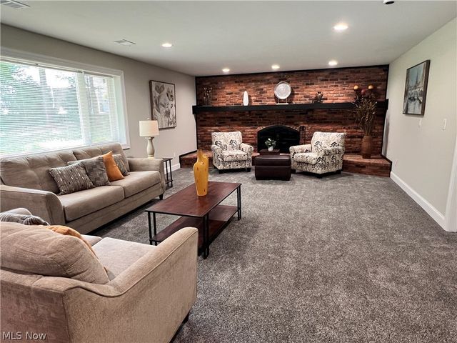 704 Echo Drive, Gates Mills, OH 44040