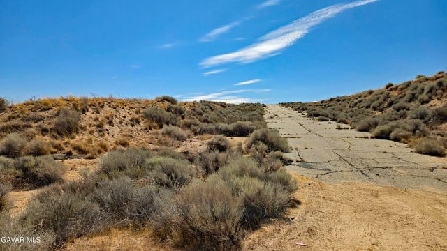 Cor Myrick Canyon Rd & Barset, Lancaster, CA 93536