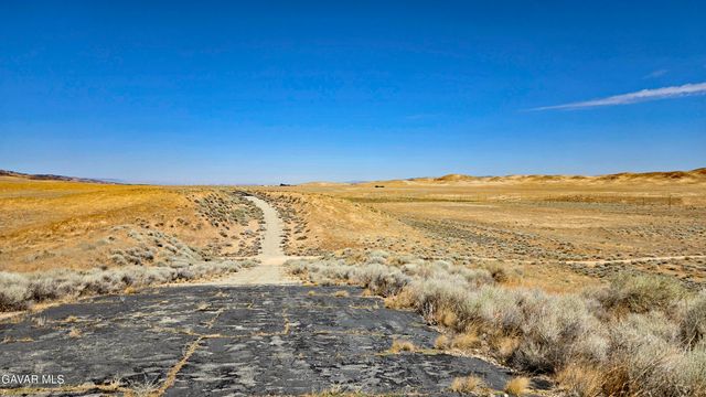 Cor Myrick Canyon Rd & Barset, Lancaster, CA 93536