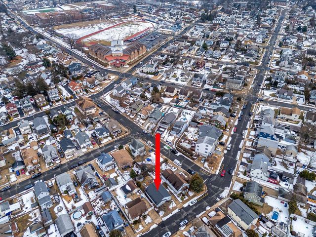 10 James Street, South River, NJ 08882