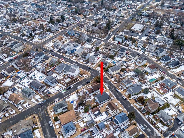 10 James Street, South River, NJ 08882