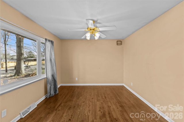 117 Robinson Avenue, Matthews, NC 28104