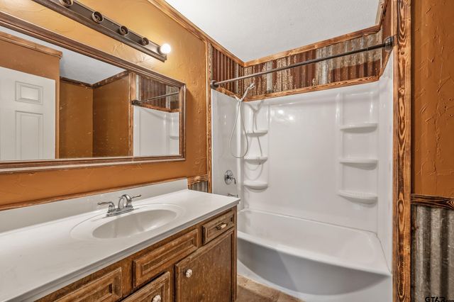 130 Golfcrest, Rusk, TX 75785