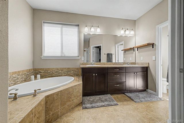 799 Kendall Court, Lakewood, CO 80214