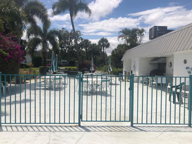 2929 SE Ocean Boulevard 141-7, Stuart, FL 34996