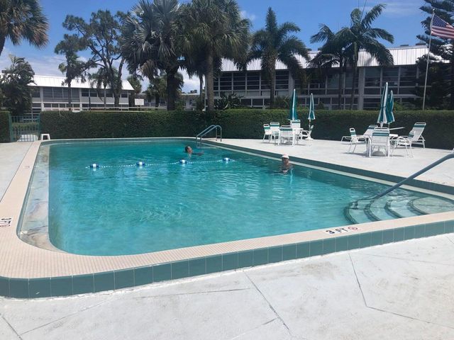 2929 SE Ocean Boulevard 141-7, Stuart, FL 34996