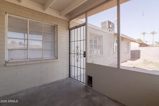 1335 E BROADWAY Road, Mesa, AZ 85204