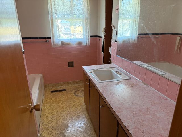 2432 6TH Avenue, Council Bluffs, IA 51501