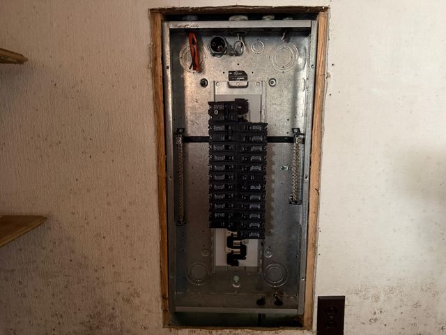 2432 6TH Avenue, Council Bluffs, IA 51501