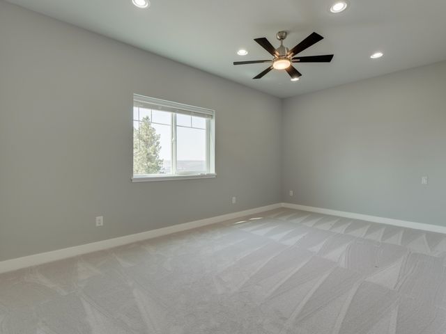 6560 Pine Ridge Way, Nine Mile Falls, WA 99026