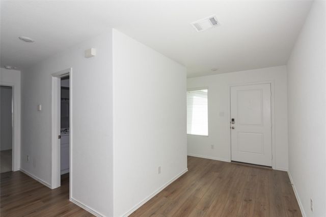 544 Rancho Del Cielo LOOP, Jarrell, TX 76537