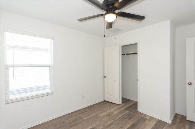 544 Rancho Del Cielo LOOP, Jarrell, TX 76537