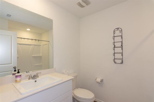 544 Rancho Del Cielo LOOP, Jarrell, TX 76537