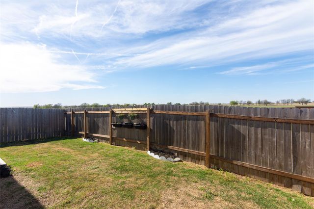 544 Rancho Del Cielo LOOP, Jarrell, TX 76537