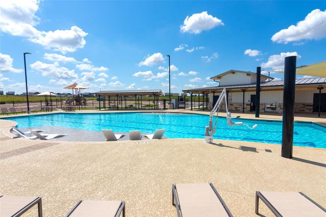 544 Rancho Del Cielo LOOP, Jarrell, TX 76537