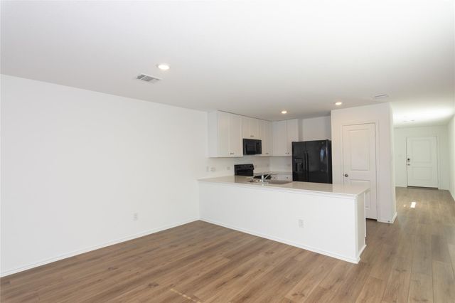 544 Rancho Del Cielo LOOP, Jarrell, TX 76537