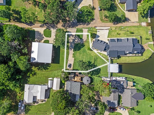 18250 Red Oak Drive, Mabank, TX 75156