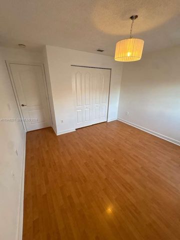 11614 NW 51st Ln, Doral, FL 33178