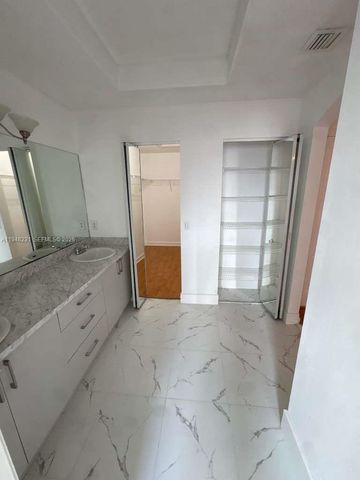 11614 NW 51st Ln, Doral, FL 33178