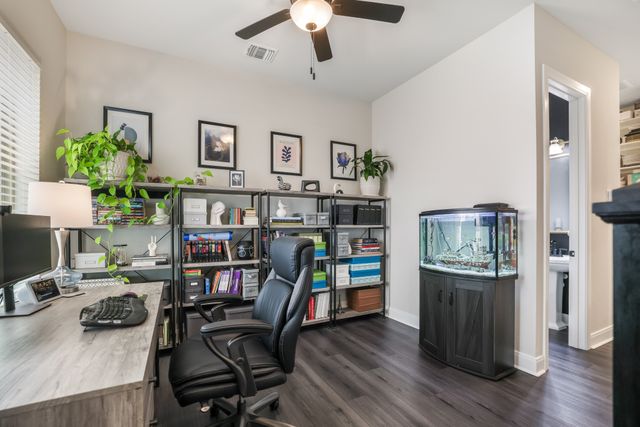 703 Canada Goose Lane, Arlington, TX 76005