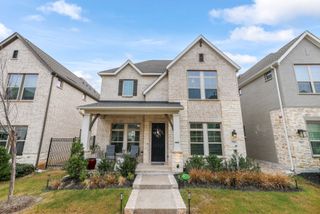 703 Canada Goose Lane, Arlington, TX 76005