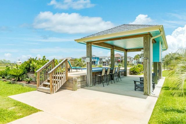 16515 Jolly Roger Road, Jamaica Beach, TX 77554