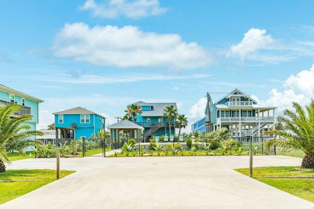 16515 Jolly Roger Road, Jamaica Beach, TX 77554