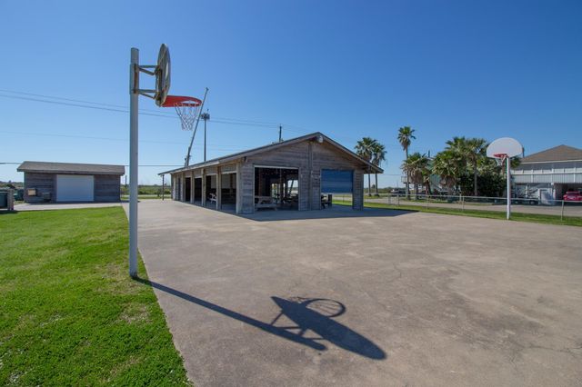 16515 Jolly Roger Road, Jamaica Beach, TX 77554