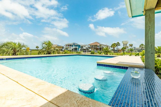 16515 Jolly Roger Road, Jamaica Beach, TX 77554