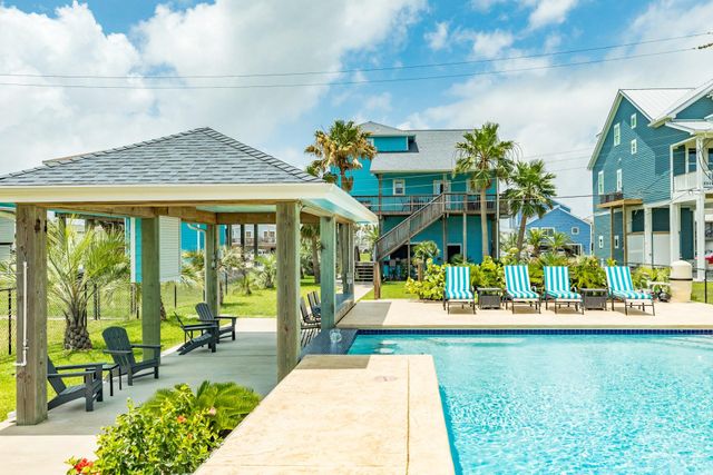 16515 Jolly Roger Road, Jamaica Beach, TX 77554
