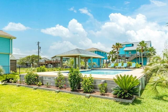 16515 Jolly Roger Road, Jamaica Beach, TX 77554