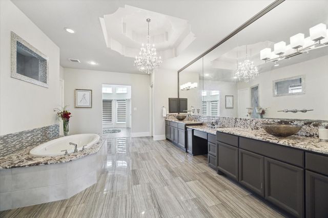 38 Enclave Manor Drive, Sugar Land, TX 77479