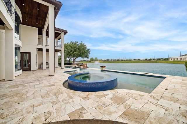 38 Enclave Manor Drive, Sugar Land, TX 77479