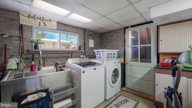 1246 VICTORIA RD, Warminster, PA 18974