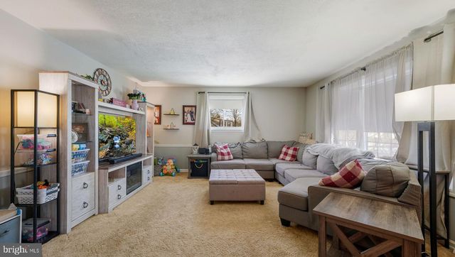 1246 VICTORIA RD, Warminster, PA 18974