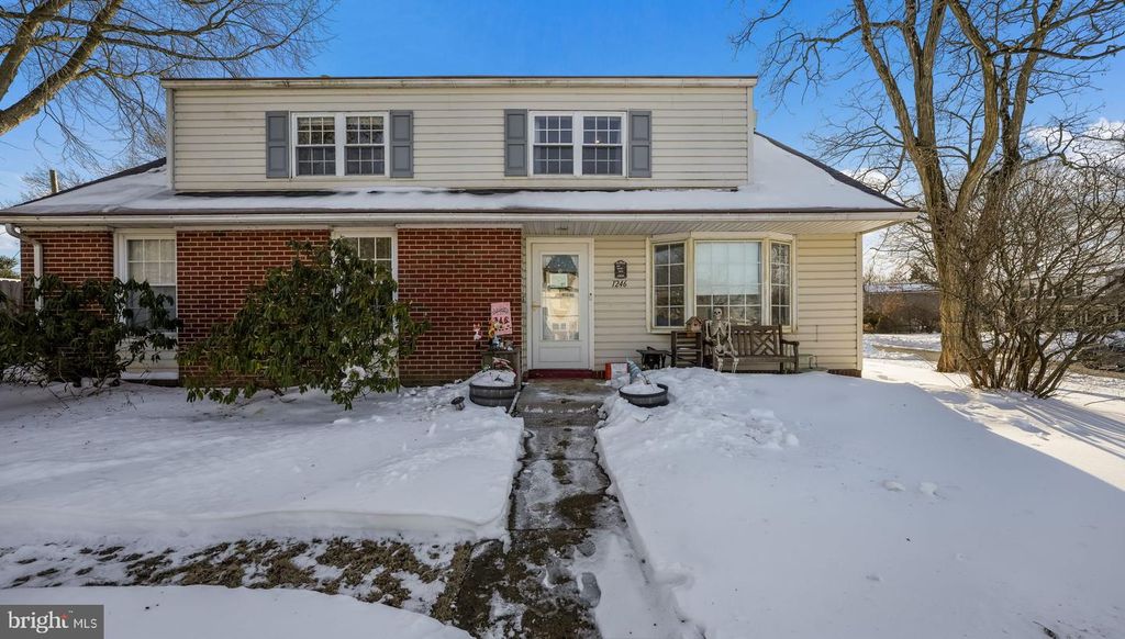 1246 VICTORIA RD, Warminster, PA 18974