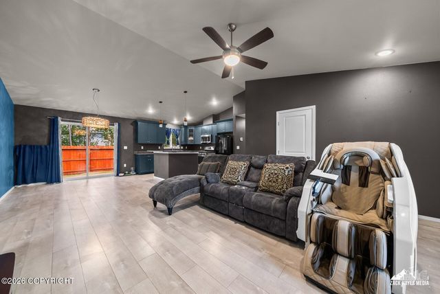 1554 E Hidden Ranch Loop, Palmer, AK 99645