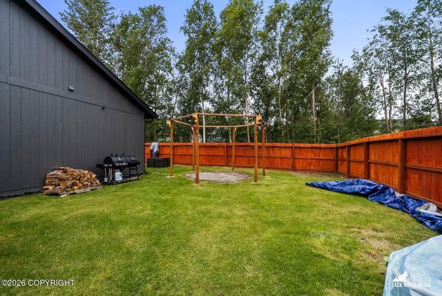 1554 E Hidden Ranch Loop, Palmer, AK 99645