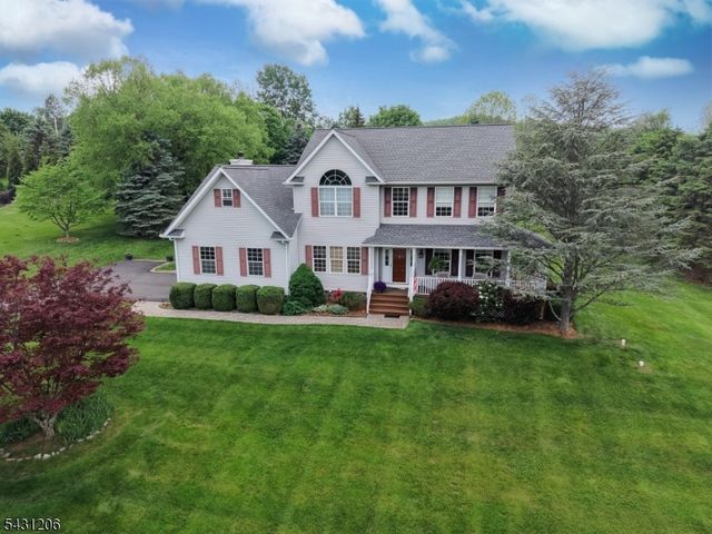 8 Links Ct, Sparta Twp., NJ 07871