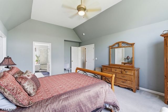 8 Links Ct, Sparta Twp., NJ 07871