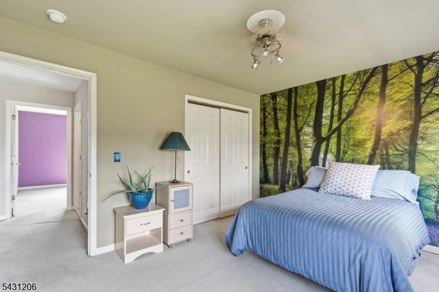 8 Links Ct, Sparta Twp., NJ 07871